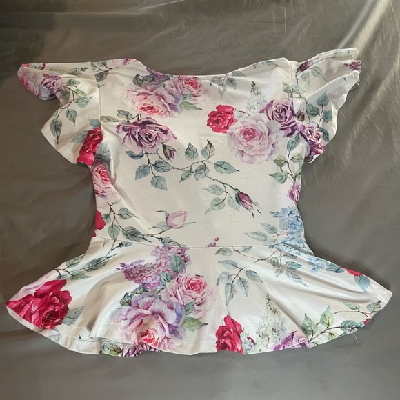 Perfect Springtime Blouse - Picture 3 of 3